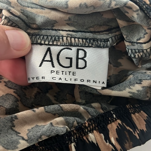 AGB Petite Leopard Print Skirt - Picture 3 of 4